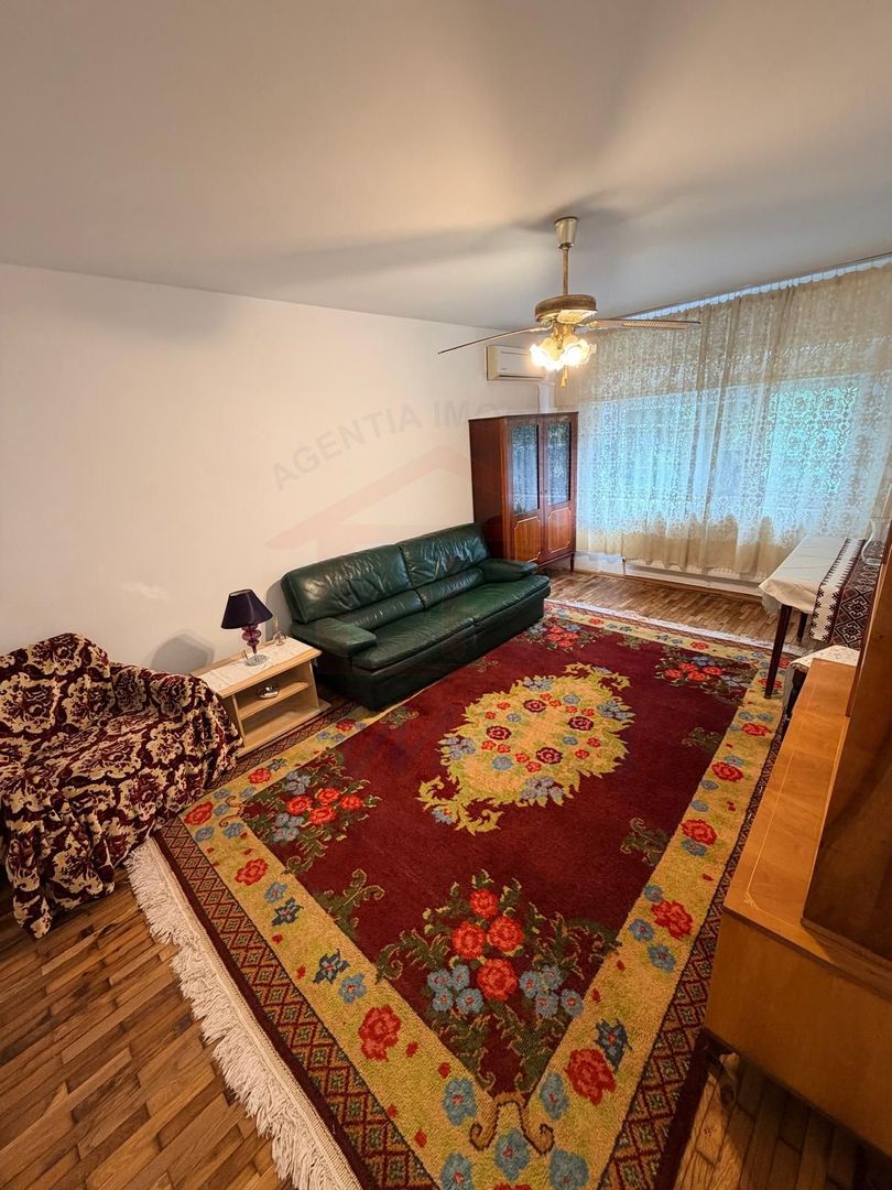 Inchiriere apartament 2 camere, Micro 21, parter, 50 mp, 1800 RON/Luna - Poză 1