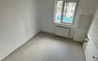 Etaj 2 apartament cu 2 camere 54mp renovat zona Tatarasi-Dispecer - Poză 8