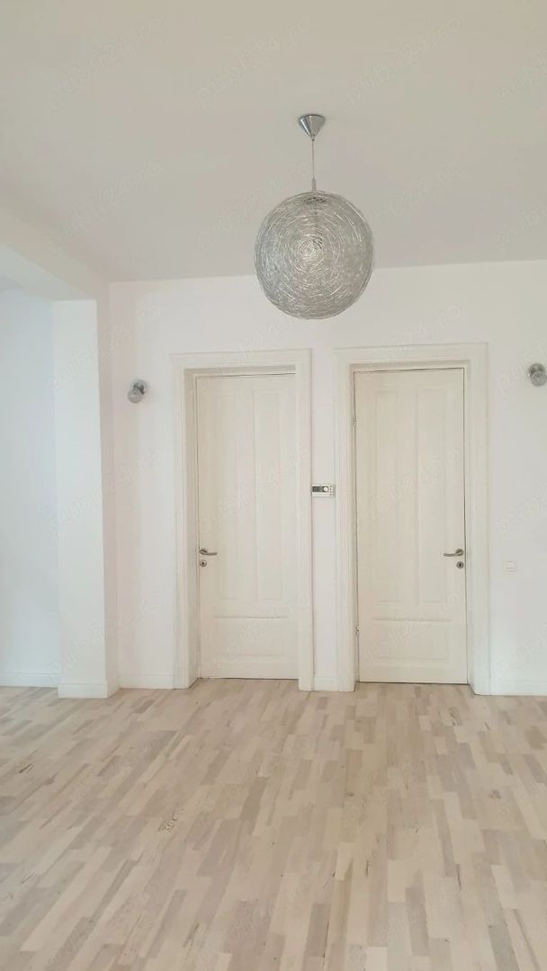 Spațiu de birouri Toata Vila 260 mp Etaj + Mansardă + Demisol - Poză 3