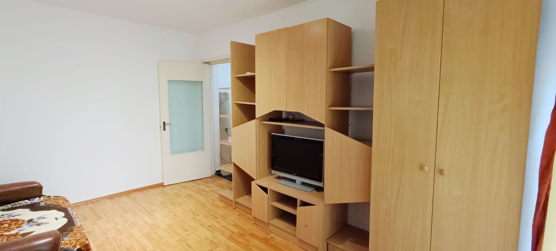 Apartament decomandat,Mobilat,Brasov-Astra - Poză 2