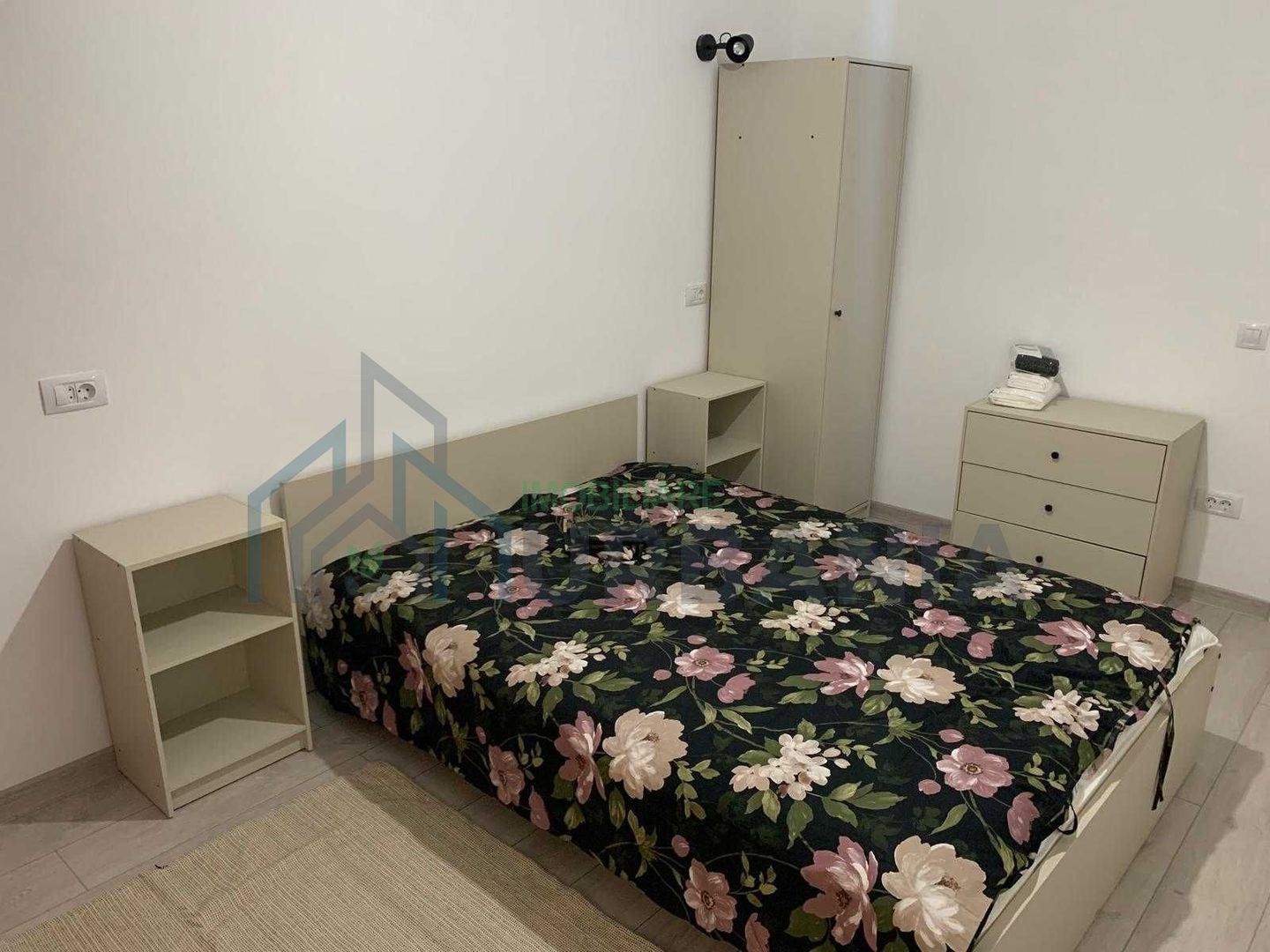 Apartament 2 camere de inchiriat, Pacurari / Mall Moldova, cu loc de parcare, mobilat, Brown Luxury - Poză 4