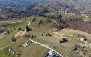 Teren intravilan în Poiana Mărului, 3.791 mp cu priveliste panoramica - Poză 23