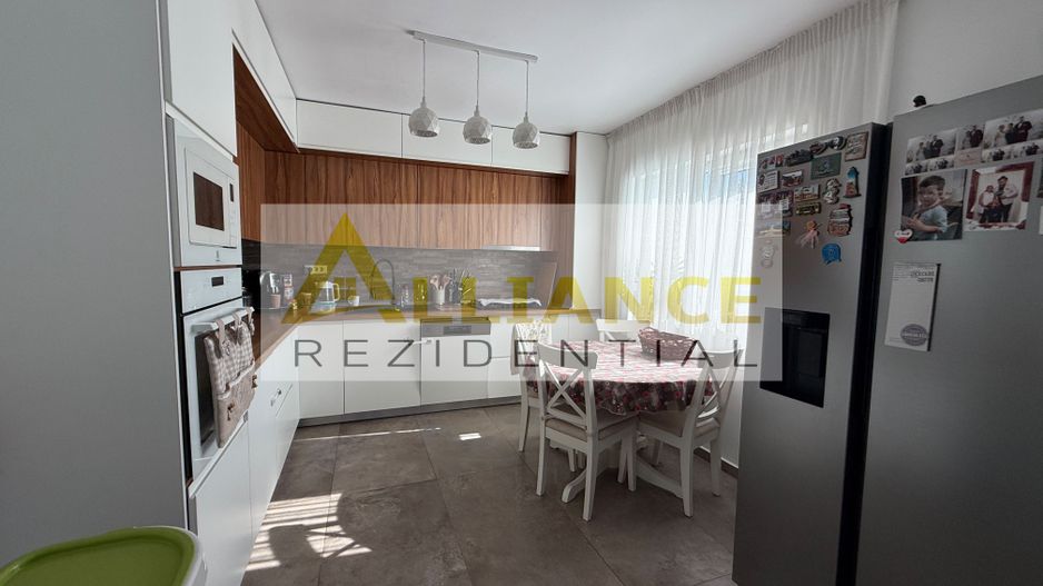 Casa P+E, 4 camere, teren generos de 621 mp – proprietate ideala - Poză 8