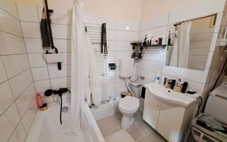 Apartament 2 camere la casa, curte si garaj! zona centrala! - Poză 14