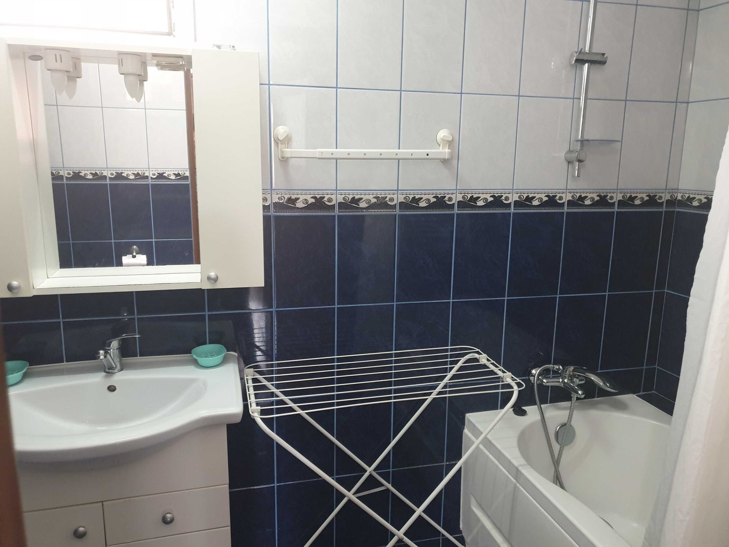 Apartament 2 camere ultracentral, mobilat modern, balcon închis - Poză 7
