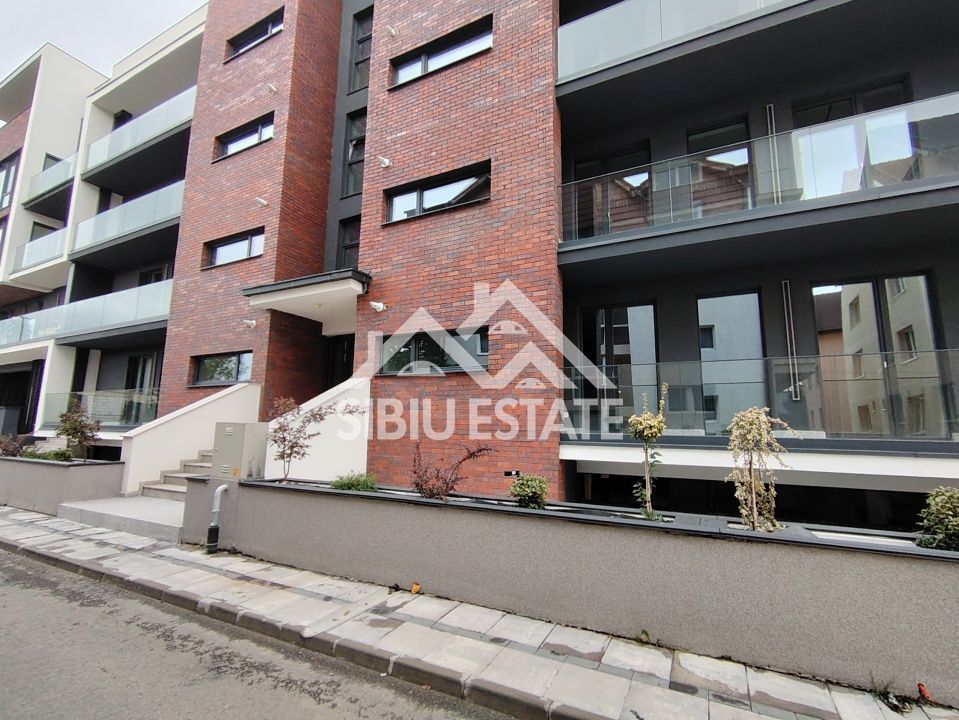 Apartament 3 camere, 2 bai Sibiu central Imobil Top lift garaj boxa - Poză 8