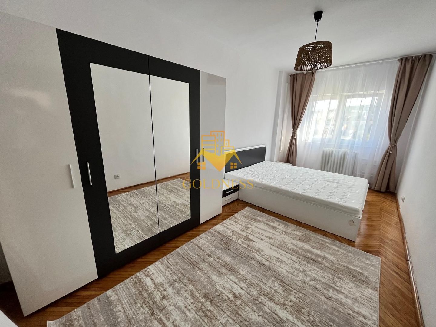 2 camere decomandate,Modern, Piața Flora,Calea Floresti, Mănăștur, OMV - Poză 1