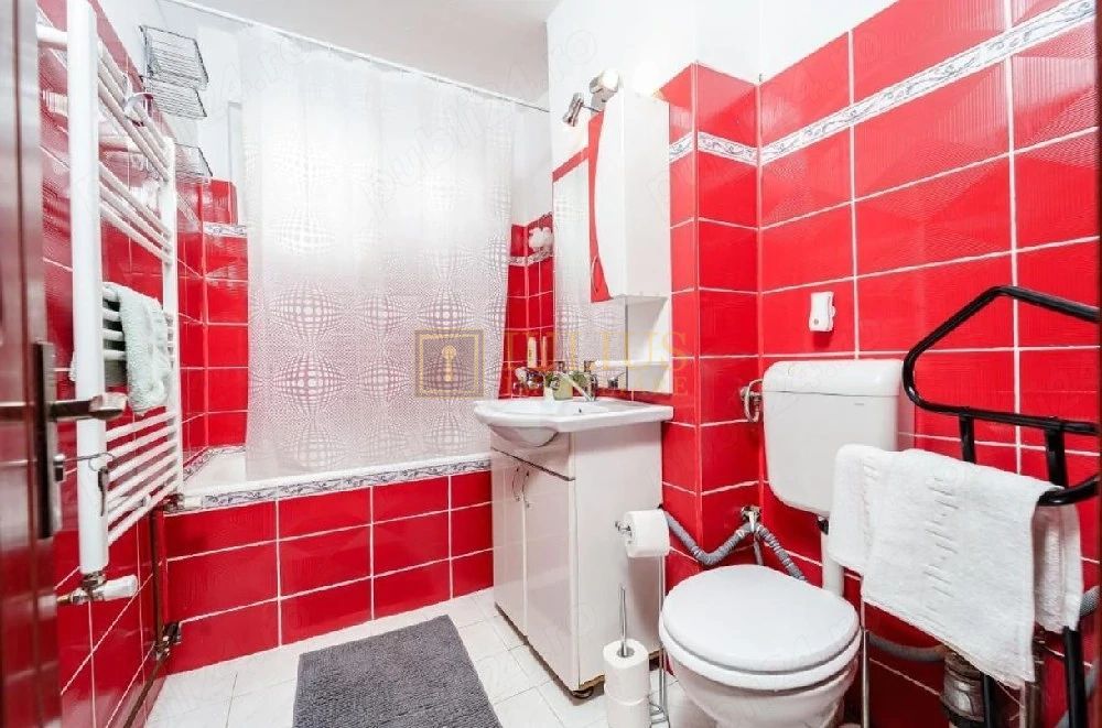 3 camere| 2 dormitoare| 2 bai| centrala proprie| apartament frumos| - Poză 9