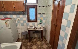 Casă de vânzare cu posibiliate de renovare/dezvoltare - Poză 8