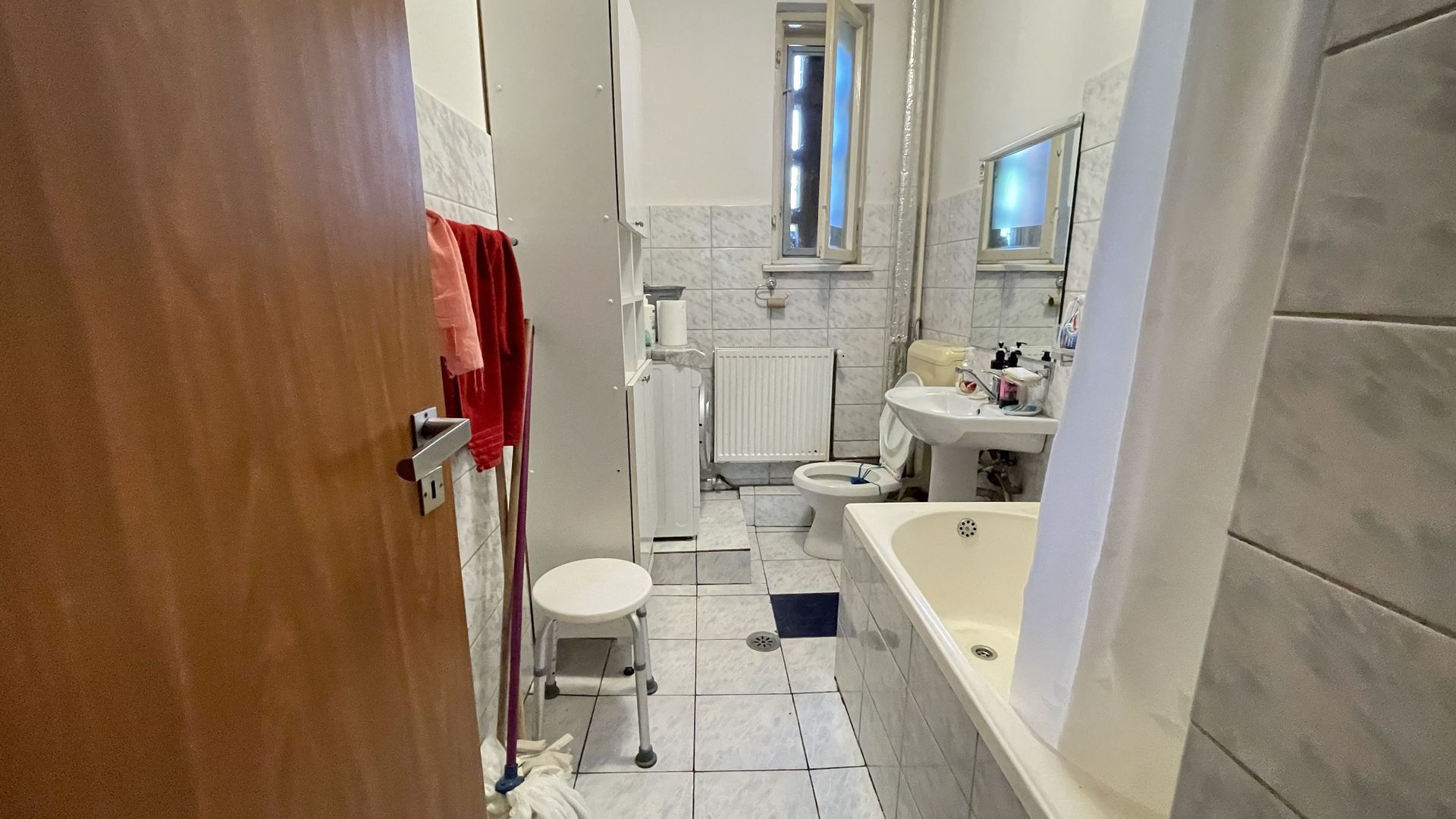 Apartament cu 2 camere in bloc de cărămidă , etajul 1 - Poză 18