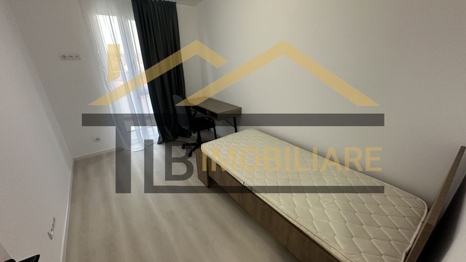 Apartament de 4 camere, 100mp, parcare, Zona Centrala - Poză 9