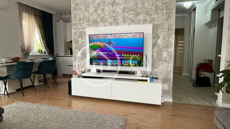 Apartament LUX de vanzare cu 3 camere în zona Calea Aradului, Oradea - Poză 5