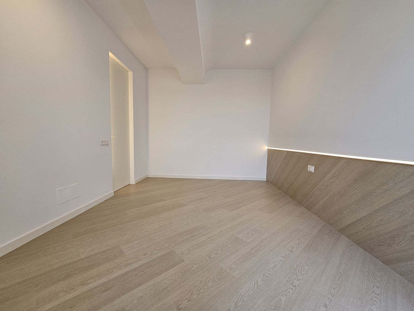 Apartament 2 camere Cortina North - Poză 6