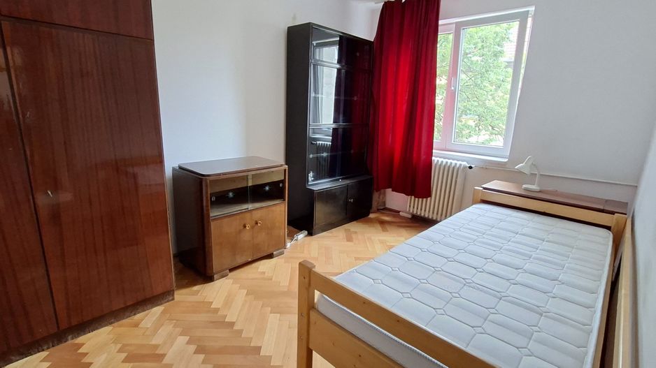 Apartament cu 3 camere - Centru - Poză 6