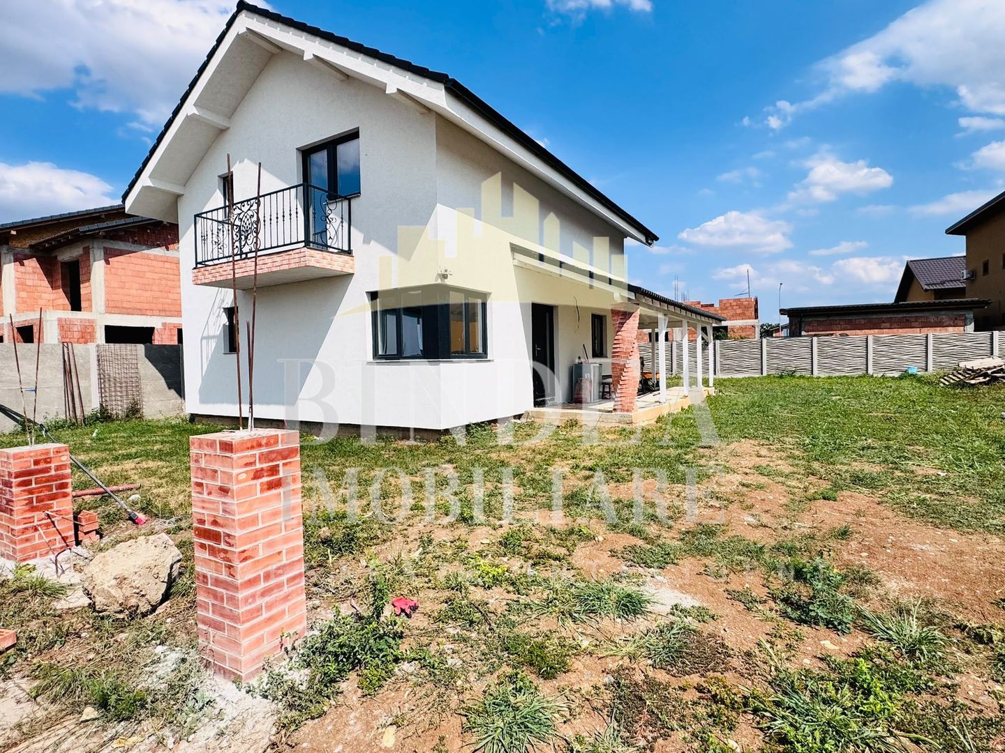 Casa individuala P+M Giarmata 584 mp 22 front, interior la alb - Poză 8