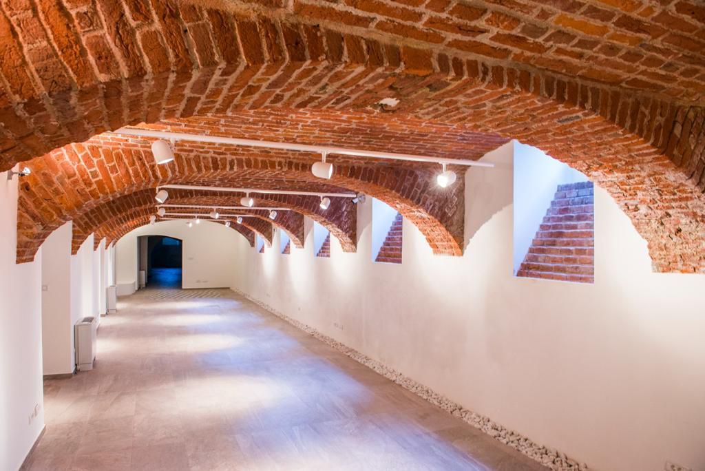 Demisol de închiriat în centrul orașului Timișoara - Poză 1