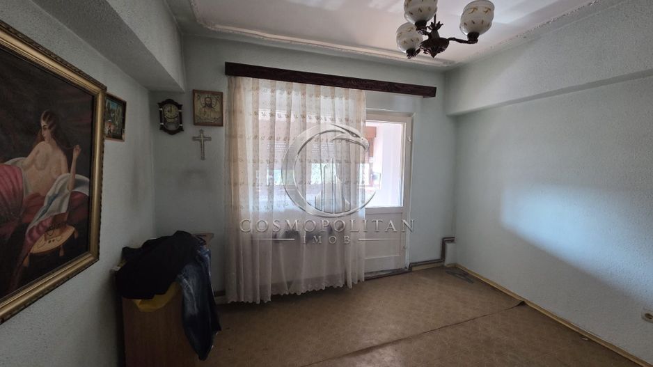 Apartament deosebit cu scara interioara si 4 camere ~ pozitie centrala - Poză 9