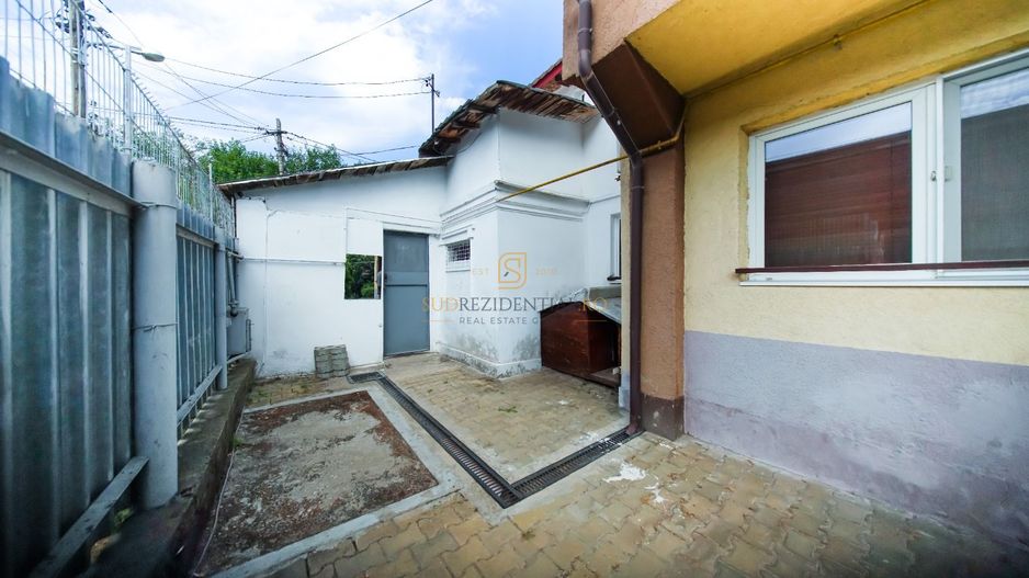 CASĂ CU TEREN 262 MP ȘI SPAȚIU COMERCIAL – SECTOR 4, BUCUREȘTI - Poză 3