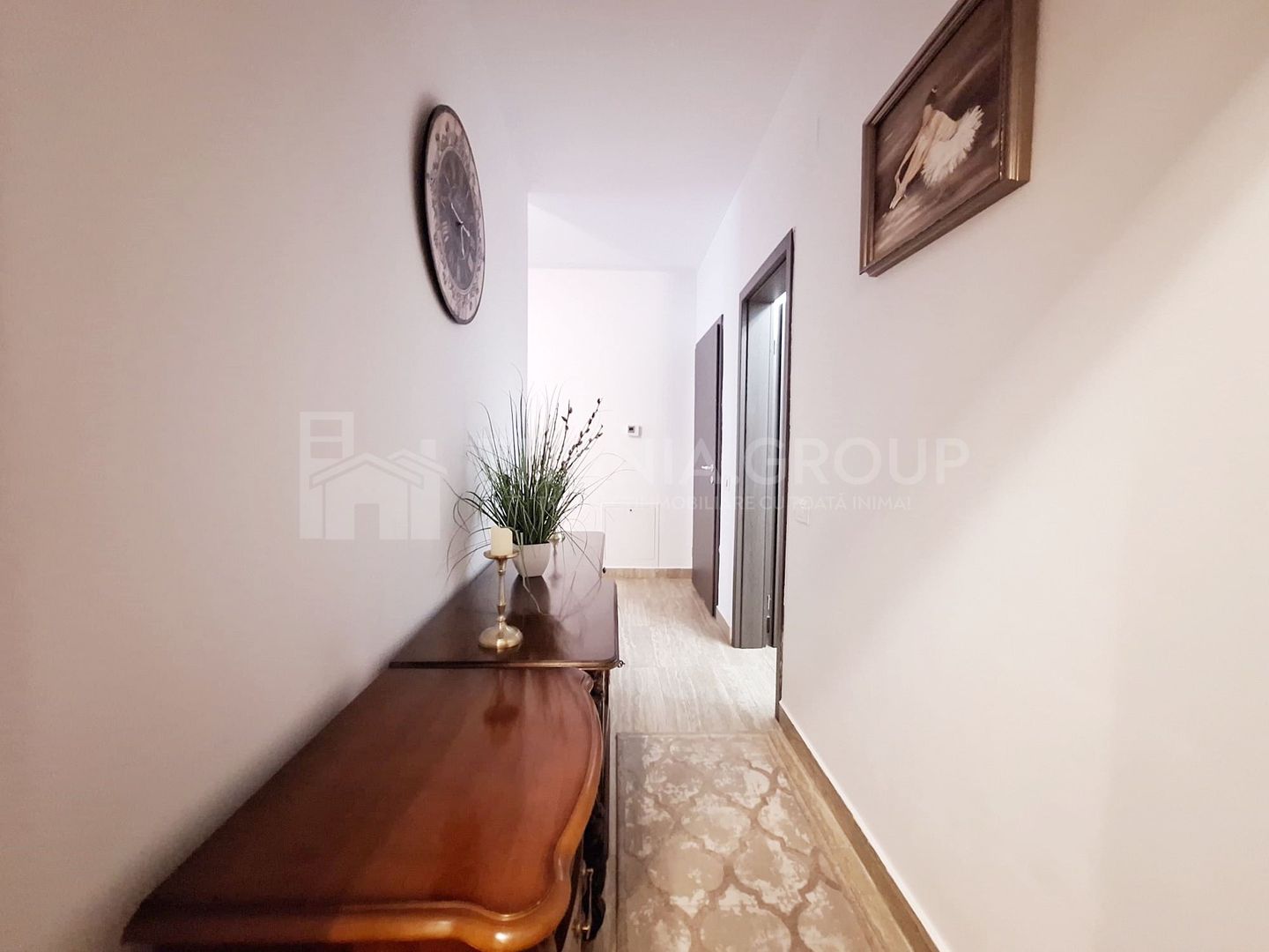 Apartament in centru langa Universitate, cu parcare subterana - Poză 8