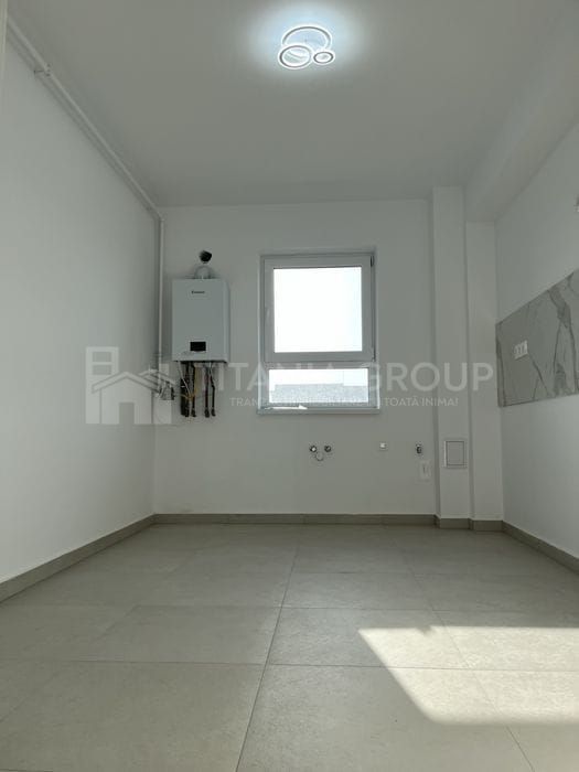 Apartament 3 camere, decomandat, 80 mp utili + 2 terase - Zona Coresi - Poză 4