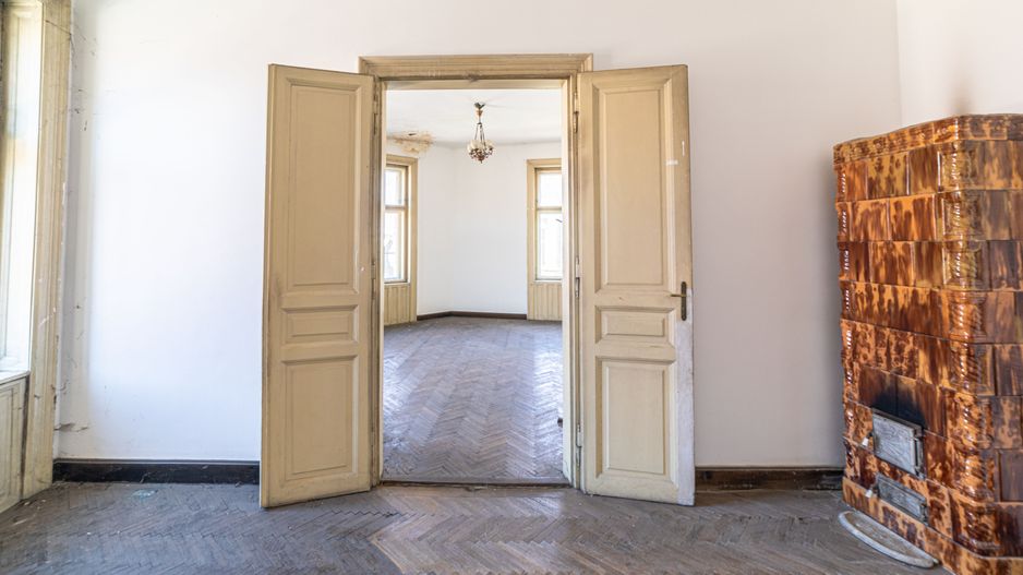 Apartament ultracentral cu potențial extraordinar - Poză 5