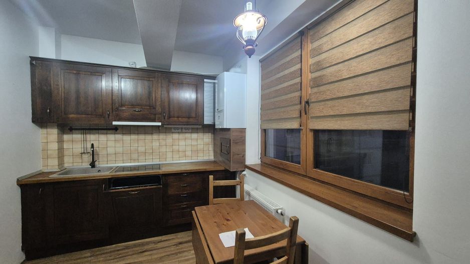 Bloc nou, sectiune mare, apartament 3 camere cu semineu, terasă mare si garaj - Poză 17