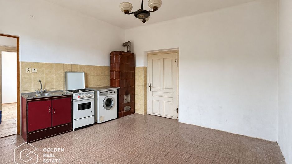 Casa solida cu teren intravilan de 1.555 mp, Sebis, jud. Arad - Poză 10