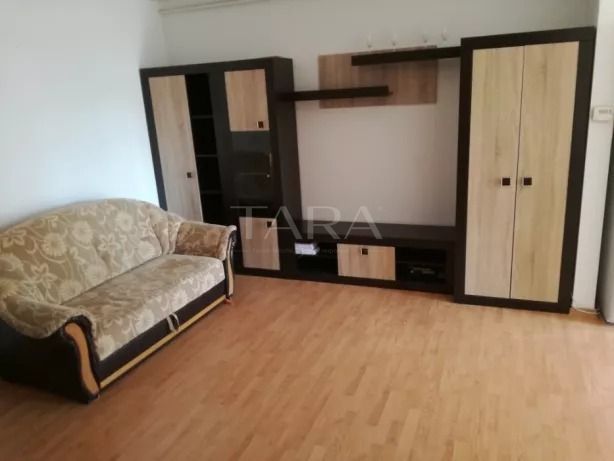 Apartament 2 camere, zona Terra, Florești, decomandat, parcare cu CF. - Poză 3