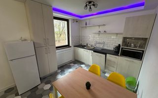 Apartament de 3 camere, 70mp, parcare, Zona Semi-Central - Poză 4