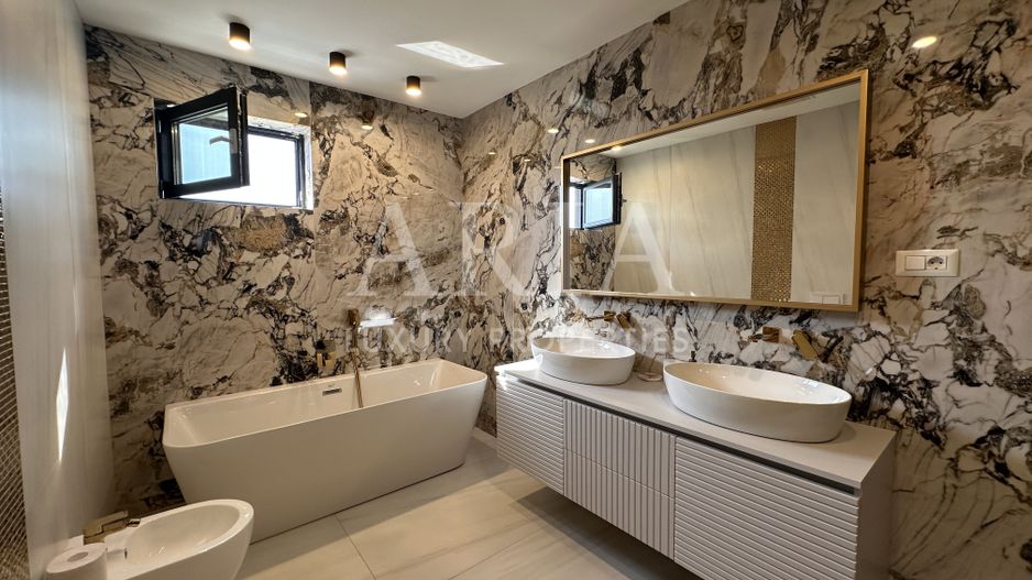 SMART VILLA - POOL - LUXURY GATED COMMUNITY - NEAR THE FOREST - Poză 19