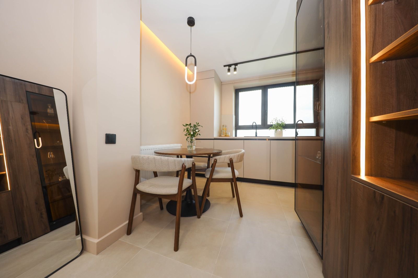 2 camere la cheie | Mobilat & utilat complet | Vedere panoramică | Ghe - Poză 12