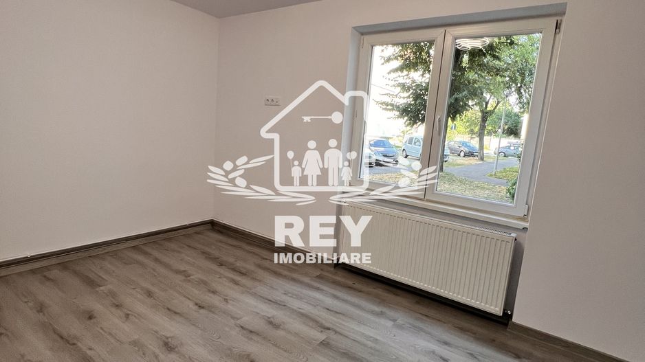 Apartament 2 camere semidecomandat de închiriat / Terezian / Parter - Poză 3