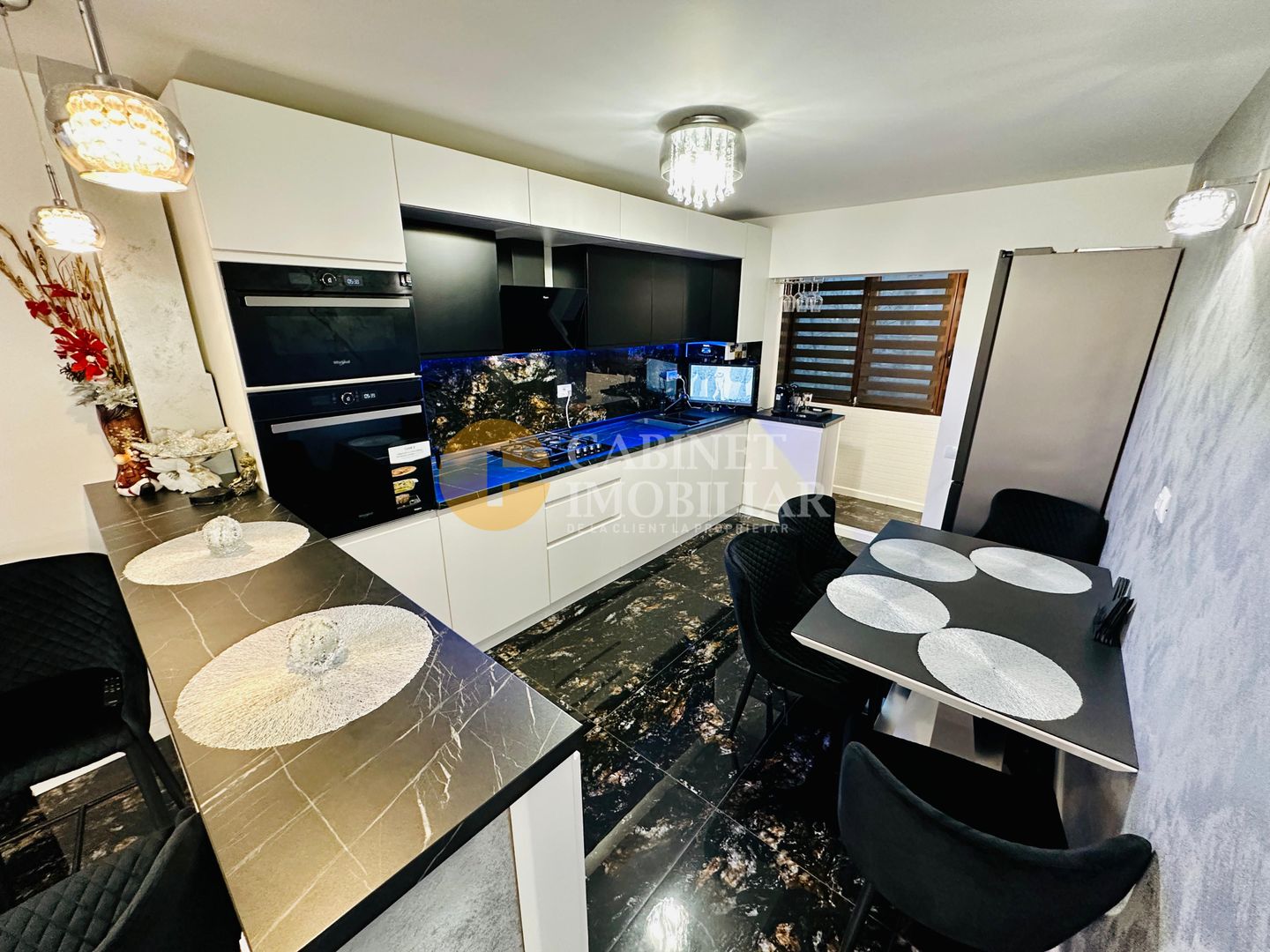 Nicolina - Apartament 3 Camere Decomandat -Etaj3  + Loc De Parcare ,Bloc - 1992 - Poză 11