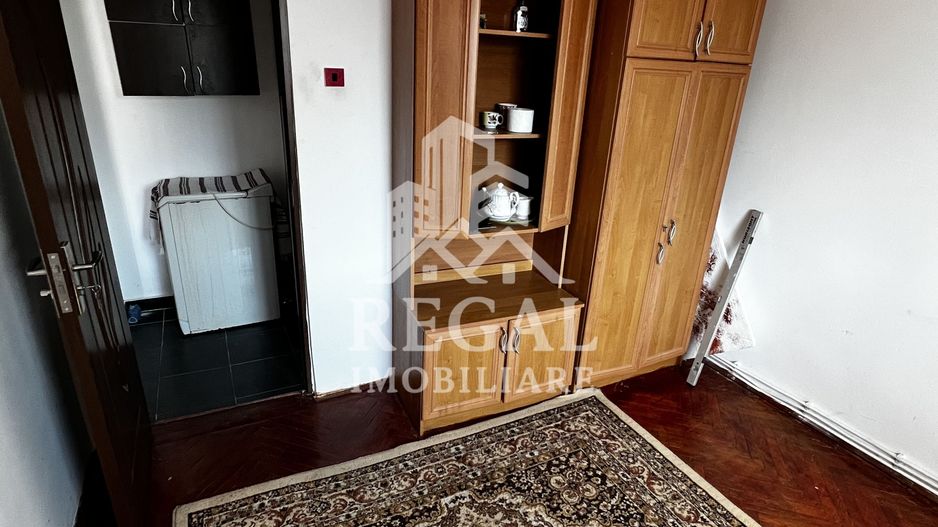 Apartament 2 camere de vanzare – Micro 6 / limita cu OM zona linistita - Poză 2
