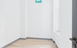 Spațiu central Jiga – birou sau locuință - Poză 8
