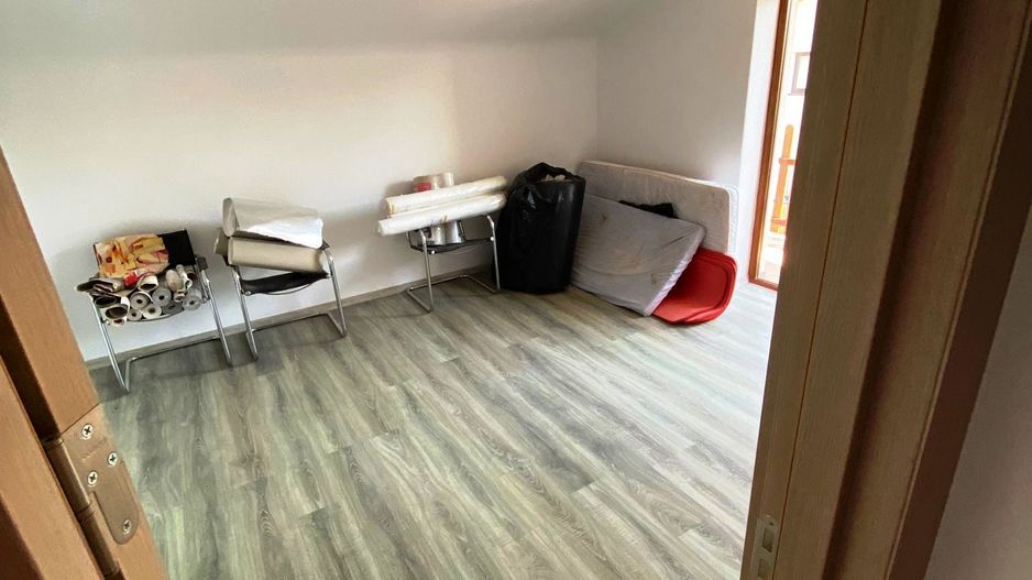 Casa tip duplex in Stupini - Poză 12