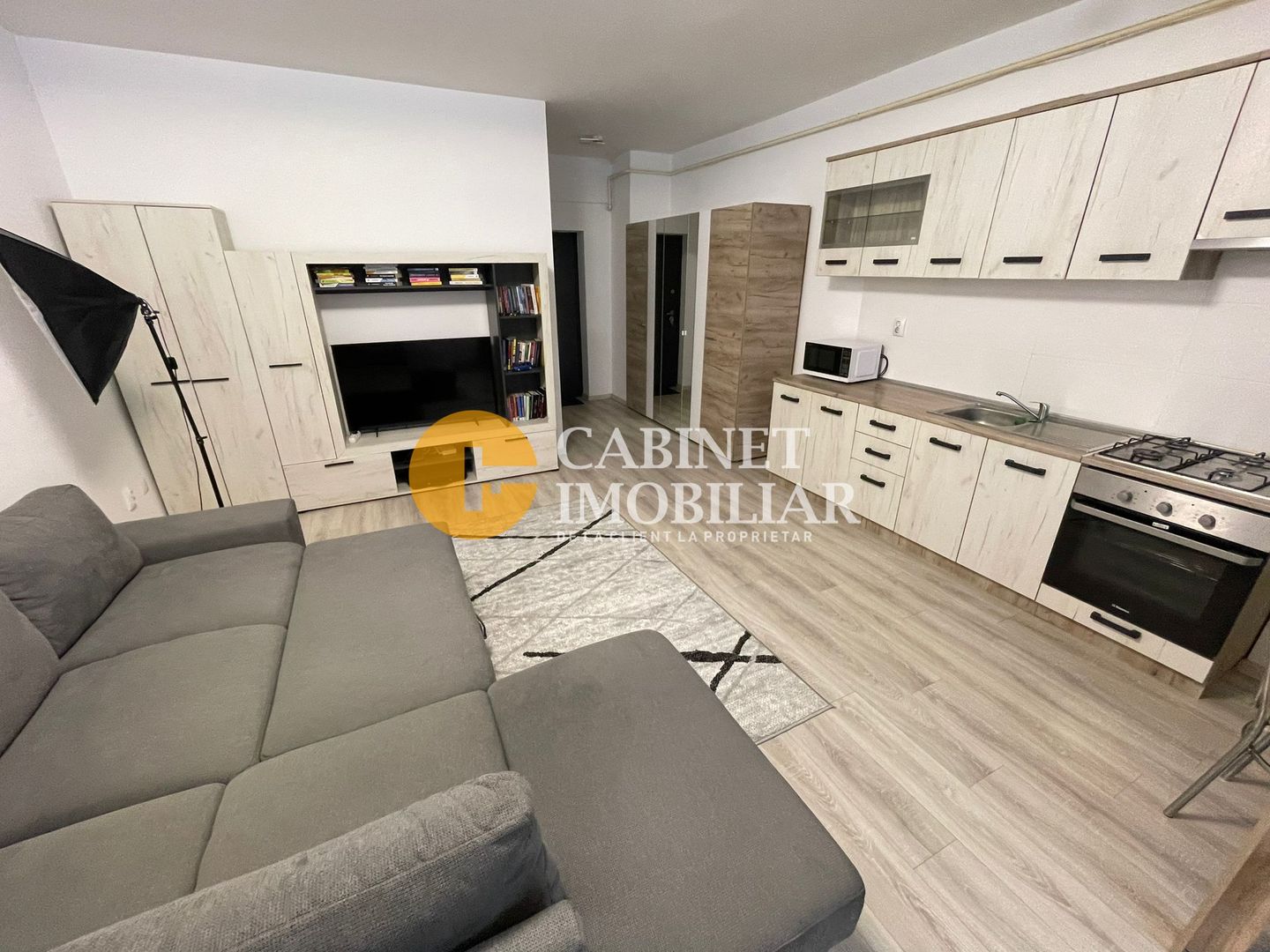 Oancea 1 camera etaj 5/9 mobilat - Poză 8