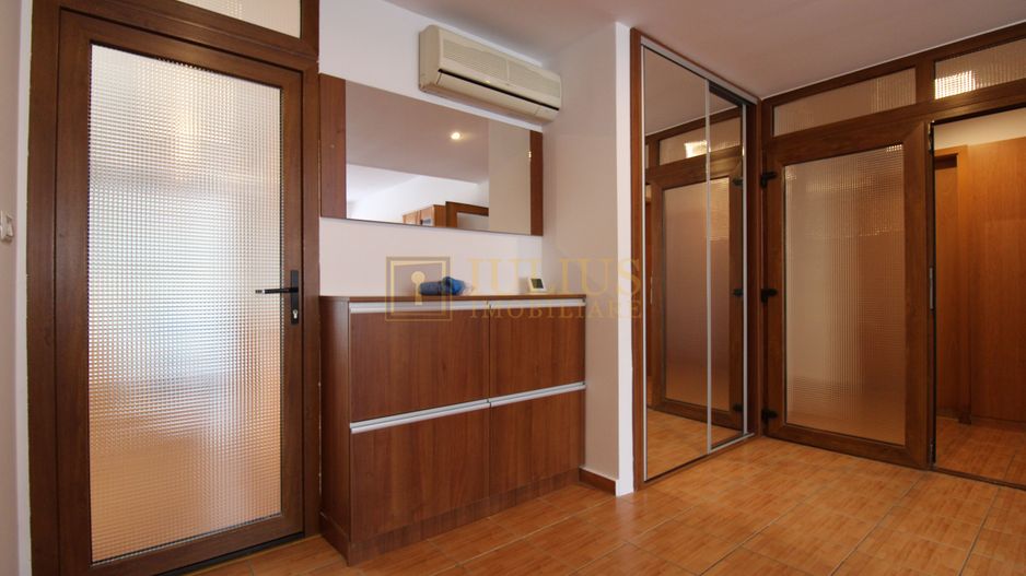 Zona Aradului, 4 camere + 2 bai, centrala proprie - Poză 4