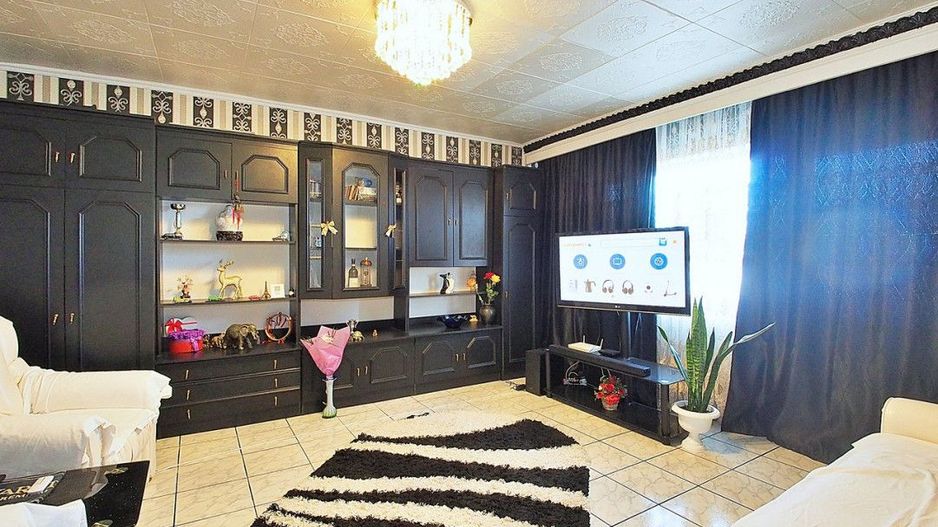 Inchiriere apartament 3 camere, modern, spatios, Teilor - Poză 3