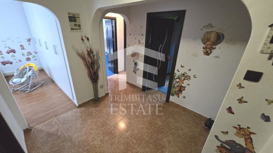 INEL I - Apartament cu centrala pe gaz, loc de parcare si pod de 60 mp - Poză 45