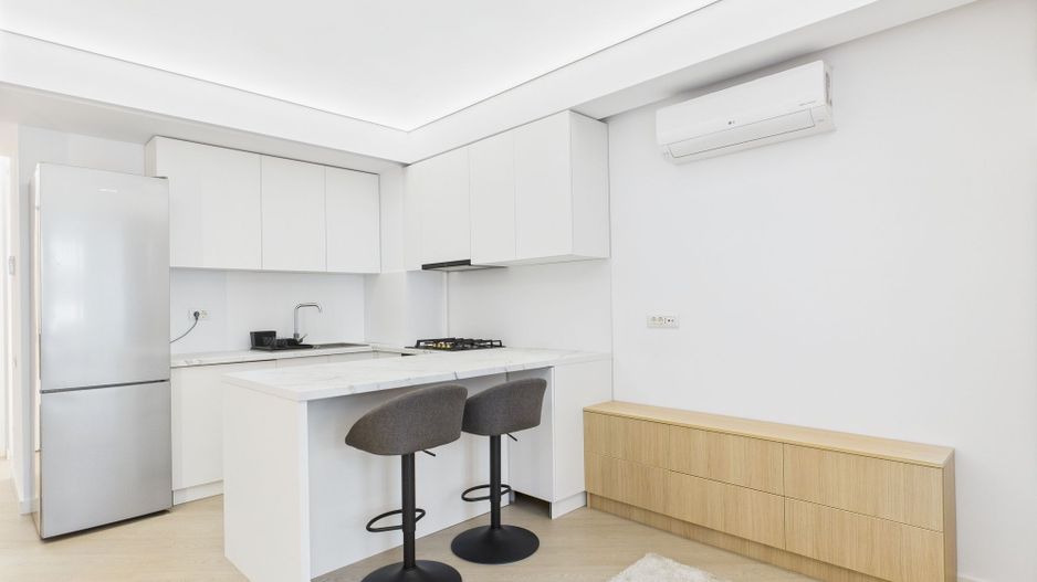 Vand Apartament 2 camere Cortina North - mobilat si utilat - Poză 17