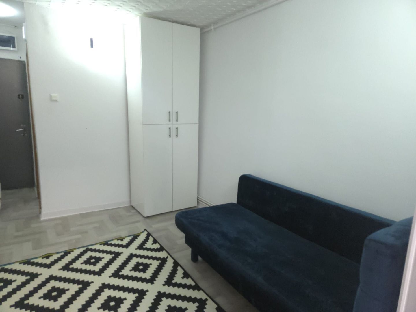 Garsoniera zona Grivitei / regim hotelier - Poză 7