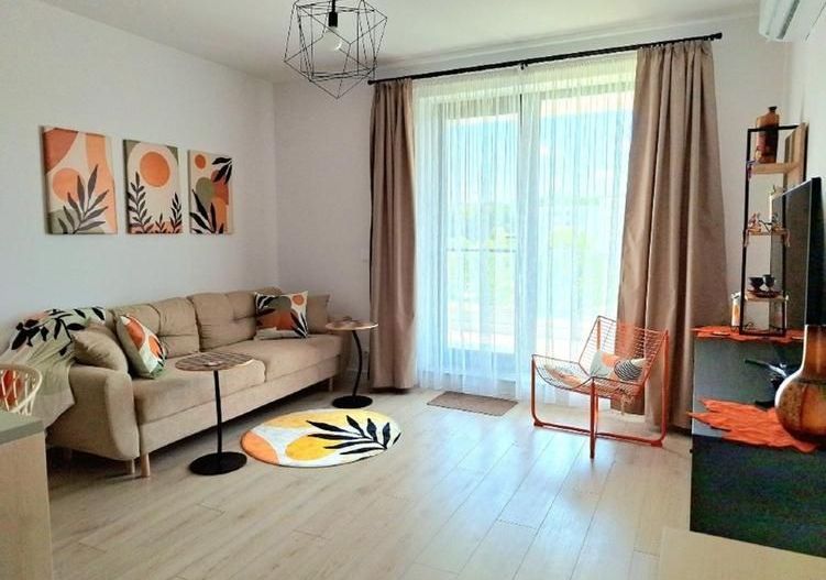 Apartament in Greenfield, 2 camere, totul nou, loc de parcare - Poză 3
