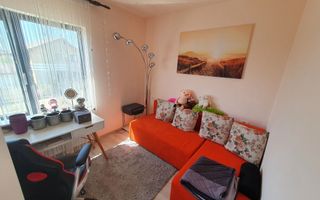 Casă modernă cu teren generos și garaj – Dumbrăvița - Poză 3