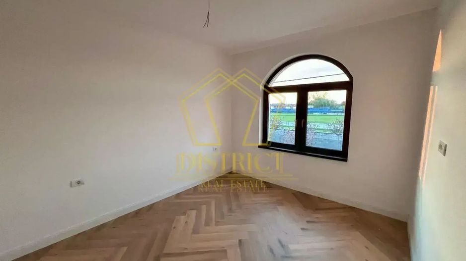 Duplex modern cu 4 camere, finalizat | Ronat - Poză 10