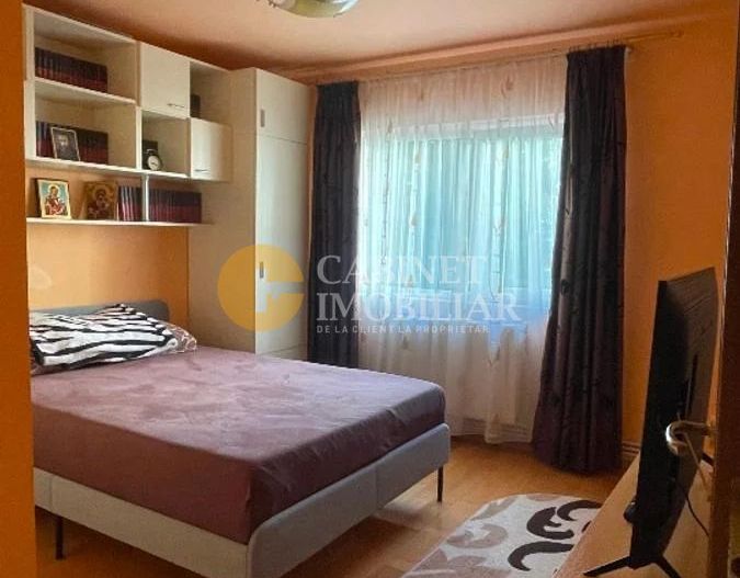 4 Camere Decomandat + Garaj -Nicolina 84Mp - Poză 6