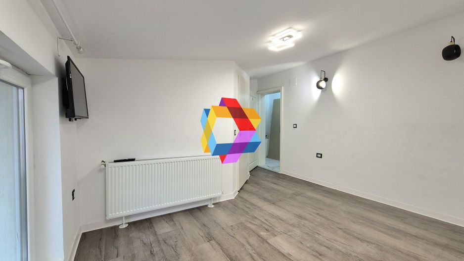 Spatiu de birouri la casă - 225 mp - Poză 20