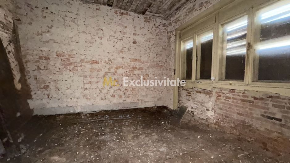 Apartament in Casă 2 camere Teren 100 mp / Str. 1 Dec. 1918 - Carei - Poză 8