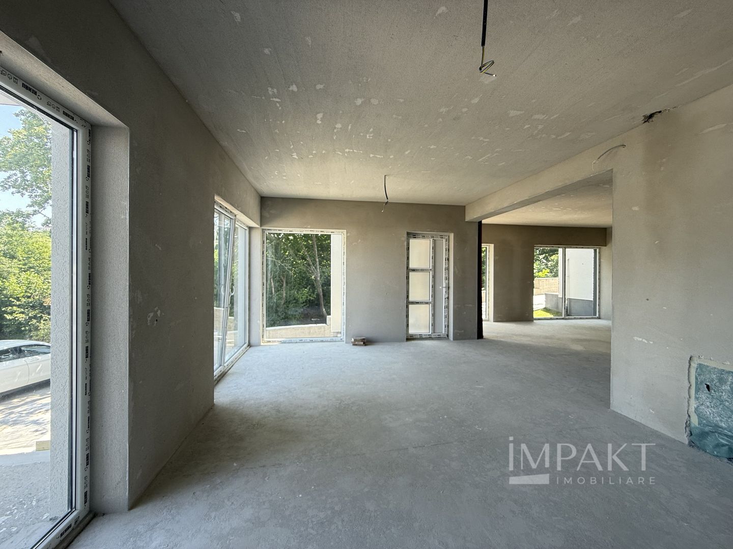 Case cuplate la liziera padurii , ideale pentru 2 familii ! - Poză 17