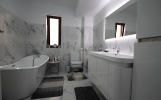 Modern si primitor - Poză 33